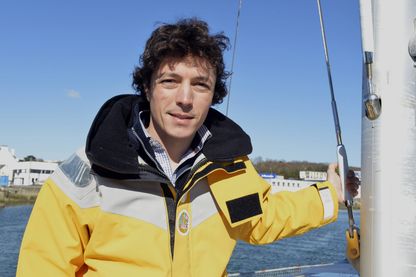 Corentin de Chatelperron, ingénieur français, aventurier et fondateur du bateau-projet-expédition "Nomade des mers" Corentin de Chatelperron, ingénieur français, aventurier et fondateur du bateau-projet-expédition "Nomade des mers"