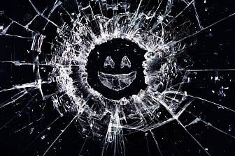 Extrait de l'affiche publicitaire pour "Black Mirror" (saison 3) Extrait de l'affiche publicitaire pour "Black Mirror" (saison 3)