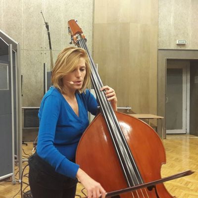 Elise Dabrowski en enregistrement au studio 107 pour Tapage nocturne