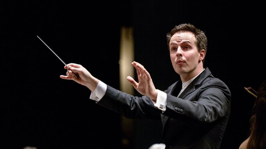 Le chef américain Case Scaglione, 36 ans, sera le prochain directeur musical et chef principal de l'Orchestre national d'Ïle-de-France à partir de septembre 2019