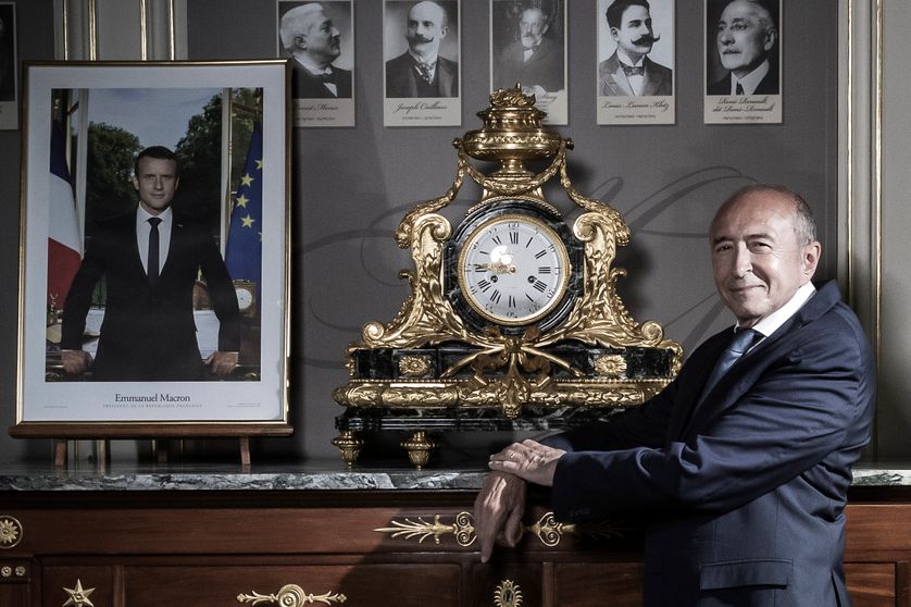Gérard Collomb pose au Ministère de l'Intérieur en août 2018