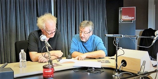 France Musique, studio 131... Le compositeur Michael Jarrell & Arnaud Merlin qui produit l'émission (g. à d.)