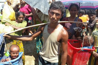 Les Rohingyas sur la route du Bangladesh Les Rohingyas sur la route du Bangladesh