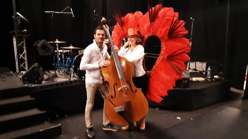 Benoît et Cindy Piquet vous accueillent au cabaret Le Live à Azé.