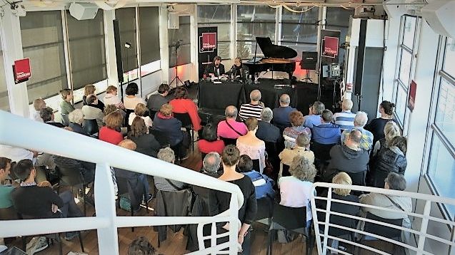 France Musique, en direct des Vedettes de Paris, au pied de la Tour Eiffel... Benoît Duteurtre & Michel Legrand