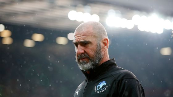Eric Cantona, ancien joueur de football français, lors d'un match de soutien à l'UNICEF, à Manchester (Royaume-Uni,10 juin 2018). ©Getty - Lynne Cameron