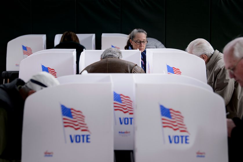 Électeurs votant pour les Midterms du 6 novembre 2018.