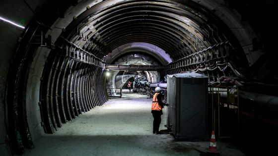 La création d'un nouveau réseau passe par l’extension de lignes existantes - ici la ligne 12 en travaux ©AFP - PHILIPPE LOPEZ