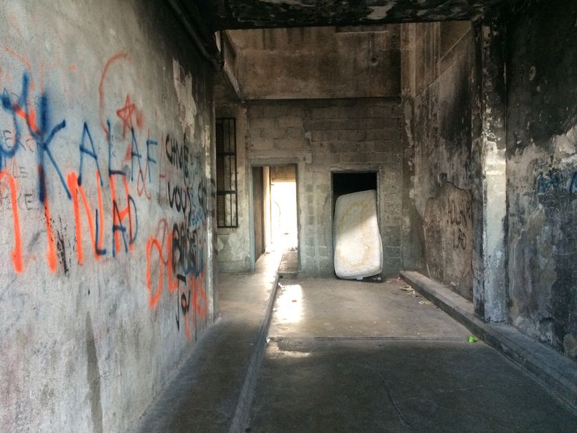 Entrée d'immeuble, 3e arrondissement de Marseille