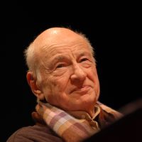 Edgar Morin, philosophe et sociologue français à Nantes, France Le 14 février 2008, lors d'une conférence organisée par l'Observatoire des politiques culturelles