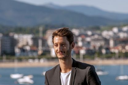 Pierre Niney, acteur français, pensionnaire de la Comédie-Française de 2010 à 2015, plus jeune acteur césarisé du meilleur acteur pour sa prestation dans le film "Yves Saint Laurent" en 2015 ! Pierre Niney, acteur français, pensionnaire de la Comédie-Française de 2010 à 2015, plus jeune acteur césarisé du meilleur acteur pour sa prestation dans le film "Yves Saint Laurent" en 2015 !