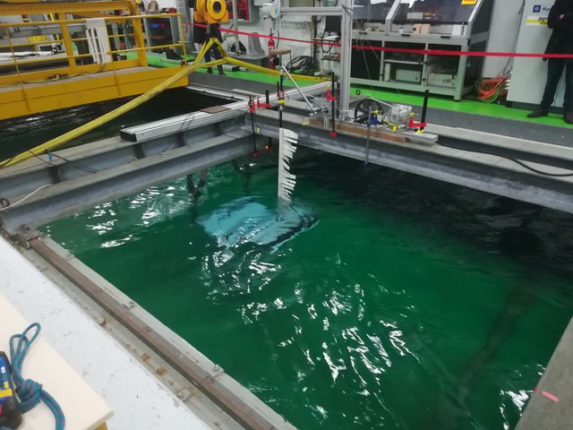 La membrane testée dans un bassin de l'Ifremer qui reproduit le courant fluvial.
