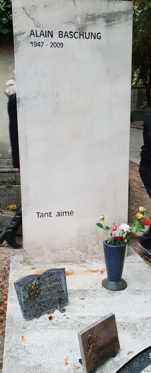Tombe d'Alain Bashung