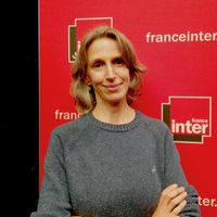 Mona Chollet, journaliste et essayiste franco-suisse : auteure de "Beauté fatale, les nouveaux visages d'une aliénation féminine" (2012) et dernièrement "Sorcières, la puissance invaincue des femmes" (2018)