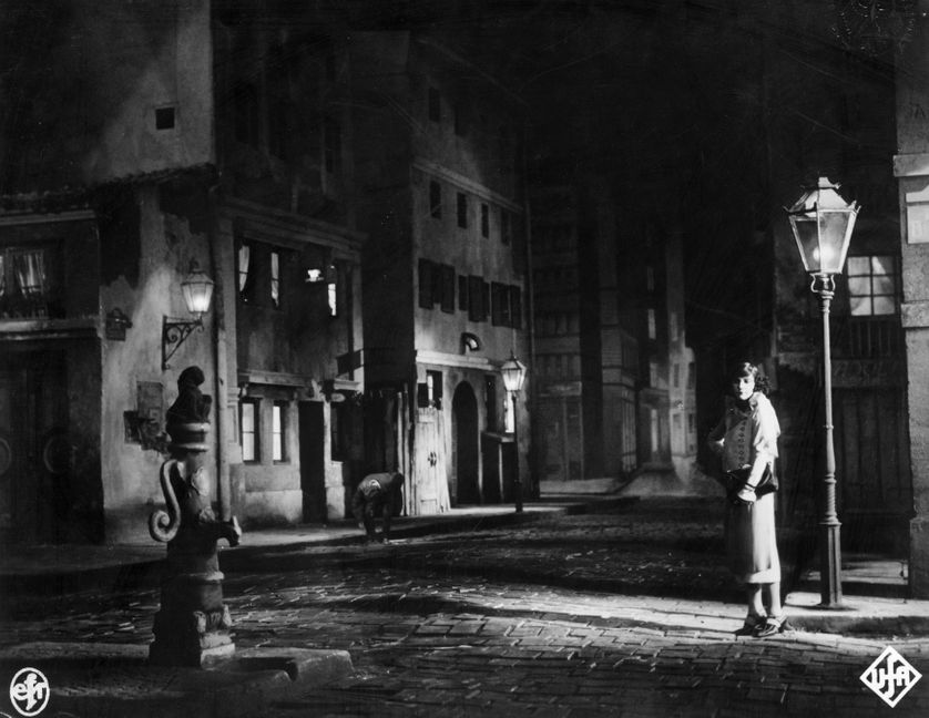 Love For Sale. Circa 1925: A lady of the night plies her trade