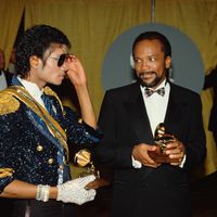 Michael Jackson et Quincy Jones en 1984 à la 26ème cérémonie des Grammy Awards