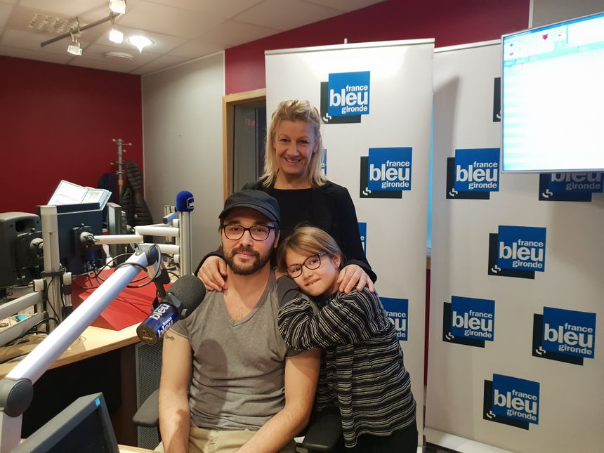 Sébastien, Géraldine et leur fille dans nos studios