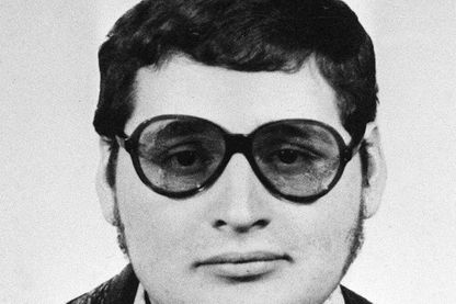 Portrait remontant au début des années 1970 d'Ilich Ramirez Sanchez, alias Carlos, 48 ans, symbole pendant vingt ans du terroriste insaisissable. Portrait remontant au début des années 1970 d'Ilich Ramirez Sanchez, alias Carlos, 48 ans, symbole pendant vingt ans du terroriste insaisissable.
