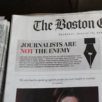 "Les journalistes ne sont pas nos ennemis" (Une du Boston Globe, 16 août 2018)