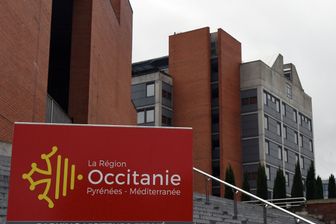 En Occitanie, dépenses en hausse et gaspillages suite à la fusion des régions. En Occitanie, dépenses en hausse et gaspillages suite à la fusion des régions.