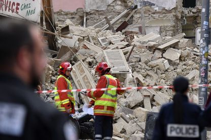 Les recherches se poursuivent à Marseille après l'effondrement de plusieurs immeubles Les recherches se poursuivent à Marseille après l'effondrement de plusieurs immeubles
