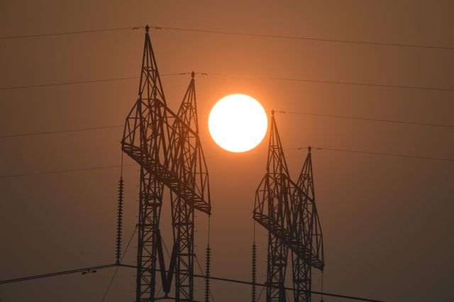 Californie : les lignes à haute tension sont soupçonnées d'avoir attisé l'incendie de Paradise