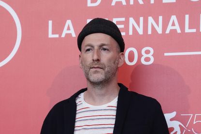 Le réalisateur et scénariste, Mikhaël Hers à la photocall de son film «Amanda» lors de la 75ème Mostra de Venise au Casino Sala le 31 août 2018 à Venise, Italie. Le réalisateur et scénariste, Mikhaël Hers à la photocall de son film «Amanda» lors de la 75ème Mostra de Venise au Casino Sala le 31 août 2018 à Venise, Italie.