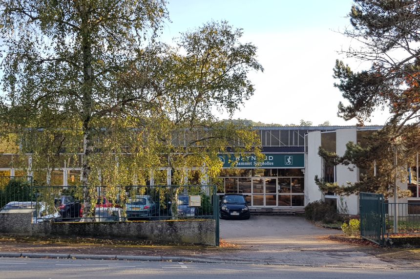 Le magasin d'usine Raynaud est situé au 14 rue de l’ancienne route d' Aixe à Limoges