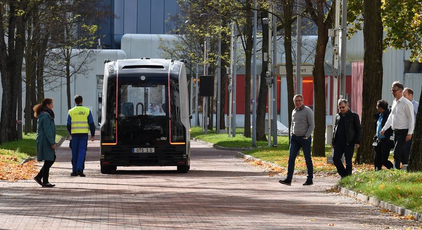Bus électrique autonome, dans le campus de Siemens, à Munich en Allemagne.
