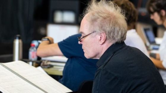 Michael Jarrell pendant une répétition de "Bérénice" - Michael Jarrell pendant une répétition de "Bérénice" Auteur : © Elena Bauer / O