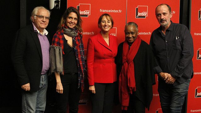 "Vous Les Femmes", de g. à d. : Albert Algoud, Elsa Boublil, Ségolène Royal, Barbara Hendricks, Daniel Morin