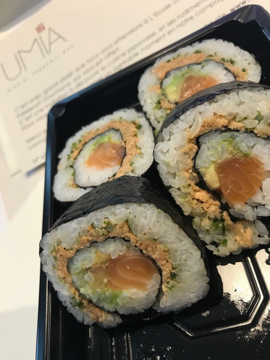 Le double Maki, Saumon Cuit, Saumon cru, création signée Rika Bau