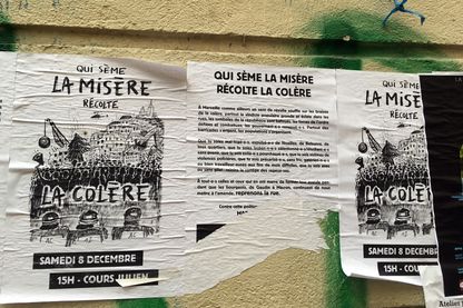 À quelques encablures de la rue d'Aubagne, l'émotion a laissé place à la colère, notamment autour du marché des Capucins. À quelques encablures de la rue d'Aubagne, l'émotion a laissé place à la colère, notamment autour du marché des Capucins.