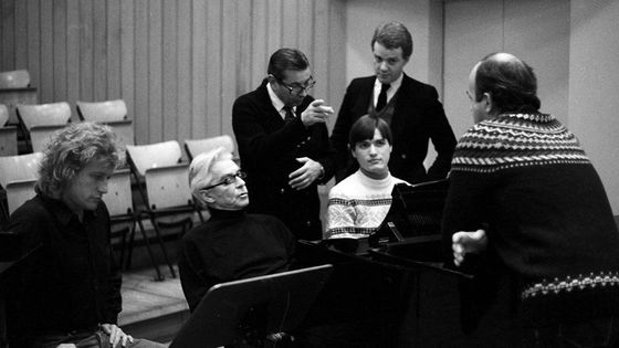Le jeune Christian Thielemann au piano avec Karajan en 1982
