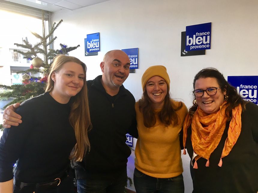 Les Tchatcheurs de Noël aux côtés de Mélanie Masson