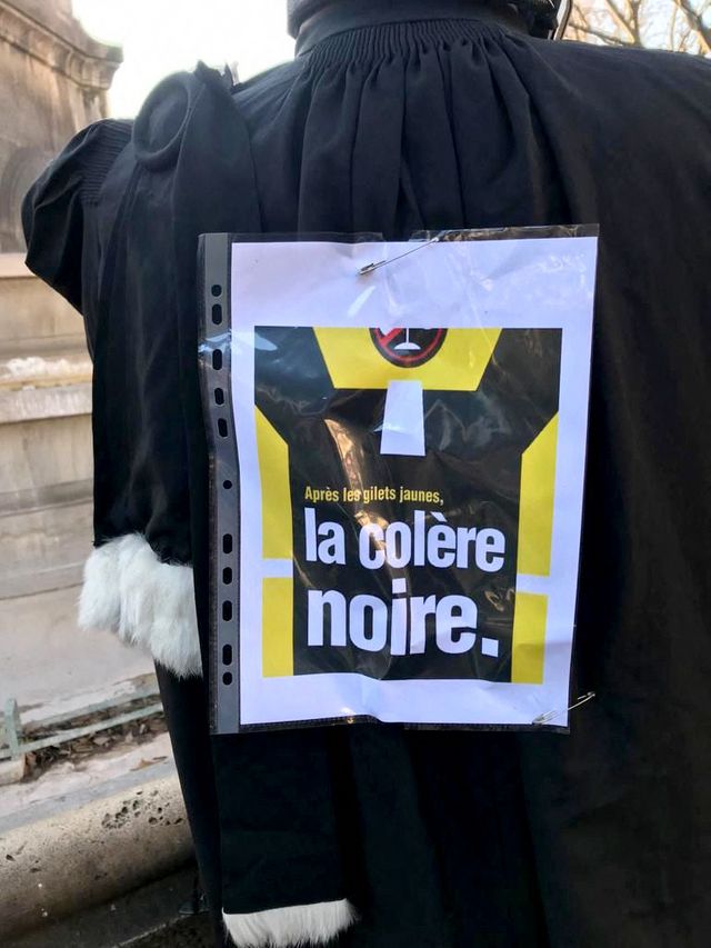 Pour les manifestants, la réforme éloigne le citoyen de la justice.