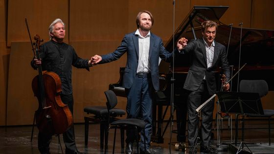 Clemens Hagen, Daniil Trifonov et Renaud Capuçon en concert à Salzbourg le 24 août 2018 ©Corbis - Marco Borrelli / Salzburger Festspiele