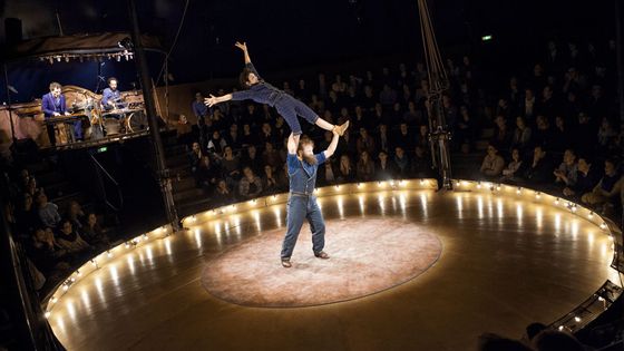 Le cirque Trottola pour le spectacle "Campana" - @Philippe Laurençon