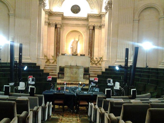 Sous la coupole