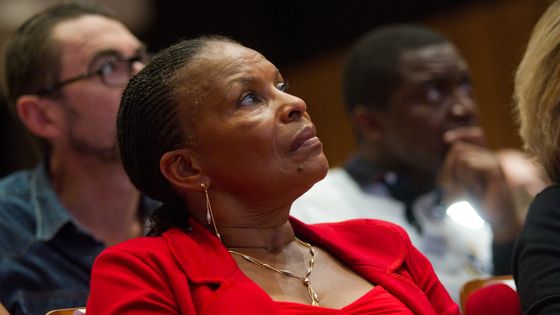 Christiane Taubira lors d'un meeting d'Arnaud Montebourg en octobre 2011, à Paris. ©Getty - Samuel Dietz