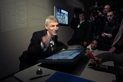 Le dessinateur belge Bernard Yslaire, au musée du Louvre à Paris, pour une exposition dédiée à son oeuvre, le 21 janvier 2009 Le dessinateur belge Bernard Yslaire, au musée du Louvre à Paris, pour une exposition dédiée à son oeuvre, le 21 janvier 2009