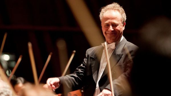 Le concert du nouvel an, diffusé ce soir sur France Musique, est dirigé par Emmanuel Krivine