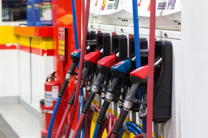 En plein mouvement "gilets jaunes", plongeons dans une enquête sur le prix du pétrole... En plein mouvement "gilets jaunes", plongeons dans une enquête sur le prix du pétrole...