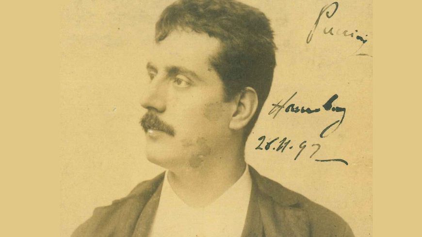 Portrait de Giacomo Puccini, pris en 1892 à Milan.