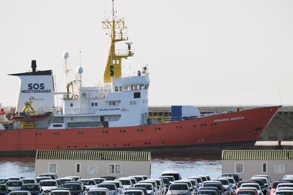 Après 34 mois d'activité et 30 000 personnes secourues, SOS Méditerranée et Médecins sans frontières ont du renoncer à affréter l'Aquarius Après 34 mois d'activité et 30 000 personnes secourues, SOS Méditerranée et Médecins sans frontières ont du renoncer à affréter l'Aquarius