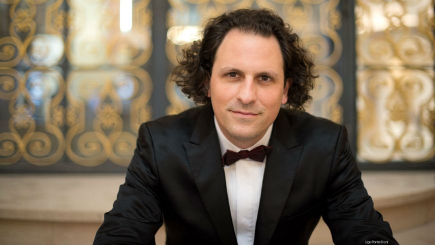 Alexandre Bloch, directeur musical de l'Orchestre National de Lille