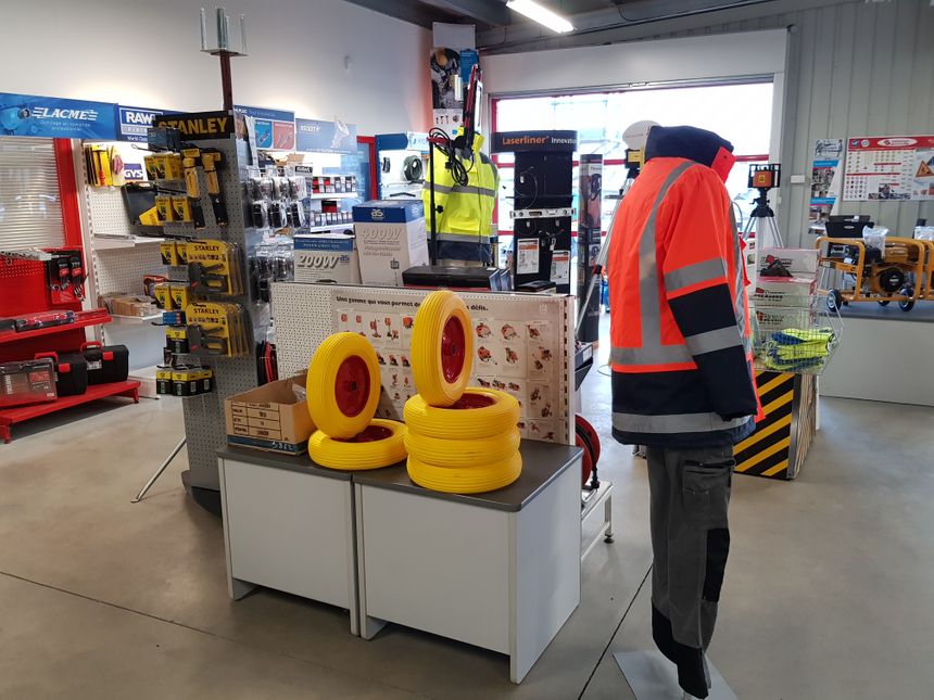Un magasin fonctionnel, destiné aux professionnels du bâtiements