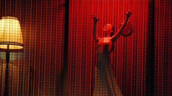 Scène de la pièce "Sur les animaux" écrite par Elfriede Jelinek et mise en scène par Nicolas Stemann au théâtre de Berlin en 2007 ©Getty - Lieberenz/Ullstein bild
