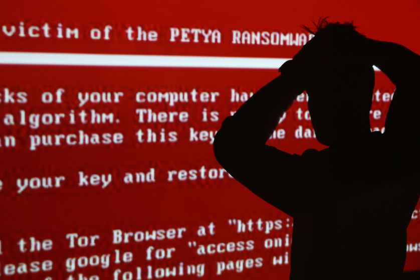Une victime du virus Petya, en Russie. En 2017, ce "rançongiciel" apparu en Ukraine aurait coûté plus d’un milliard d’euros à des entreprises du monde entier, selon un décompte de "Le Monde"