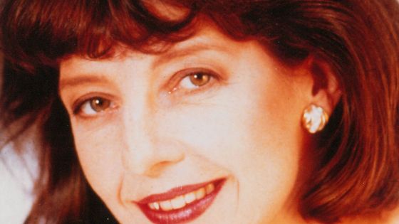 Anne Queffélec, pianiste : l'intégrale de ses enregistrements Erato et Virgin Classics réunie chez Erato - Warner Classics (21 CD, parution ce vendredi 18 janvier 2019) - photo by Peter Mountain